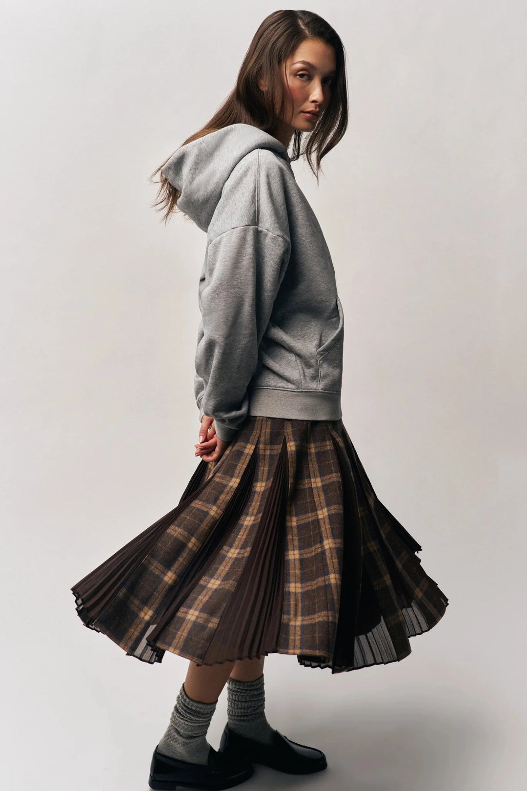 GUIZIO  Kalifornia Jean Bar Clothing Boutique Downtown Napa Truckee Sonoma Womens Zuri Sweater Plaid Skirt Evie Dress Thermal