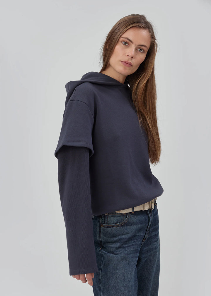 Still Here - 2Tee Sweatshirt in Navy