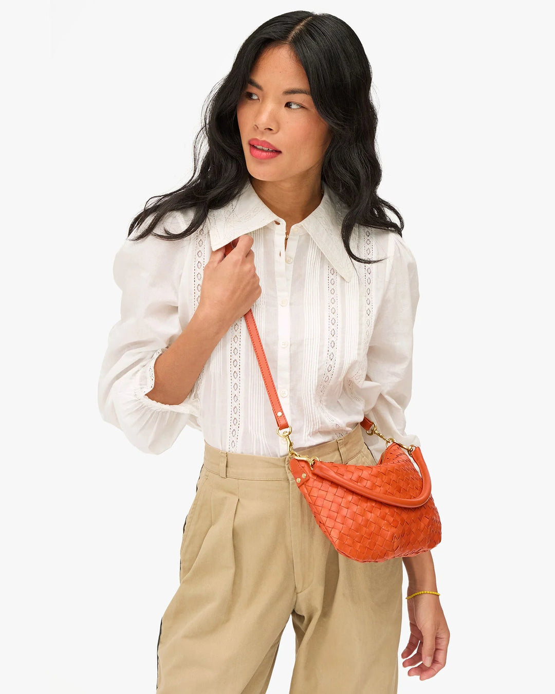 Clare V. - Petit Moyen Messenger Woven in Saltillo - Kalifornia Jean Bar