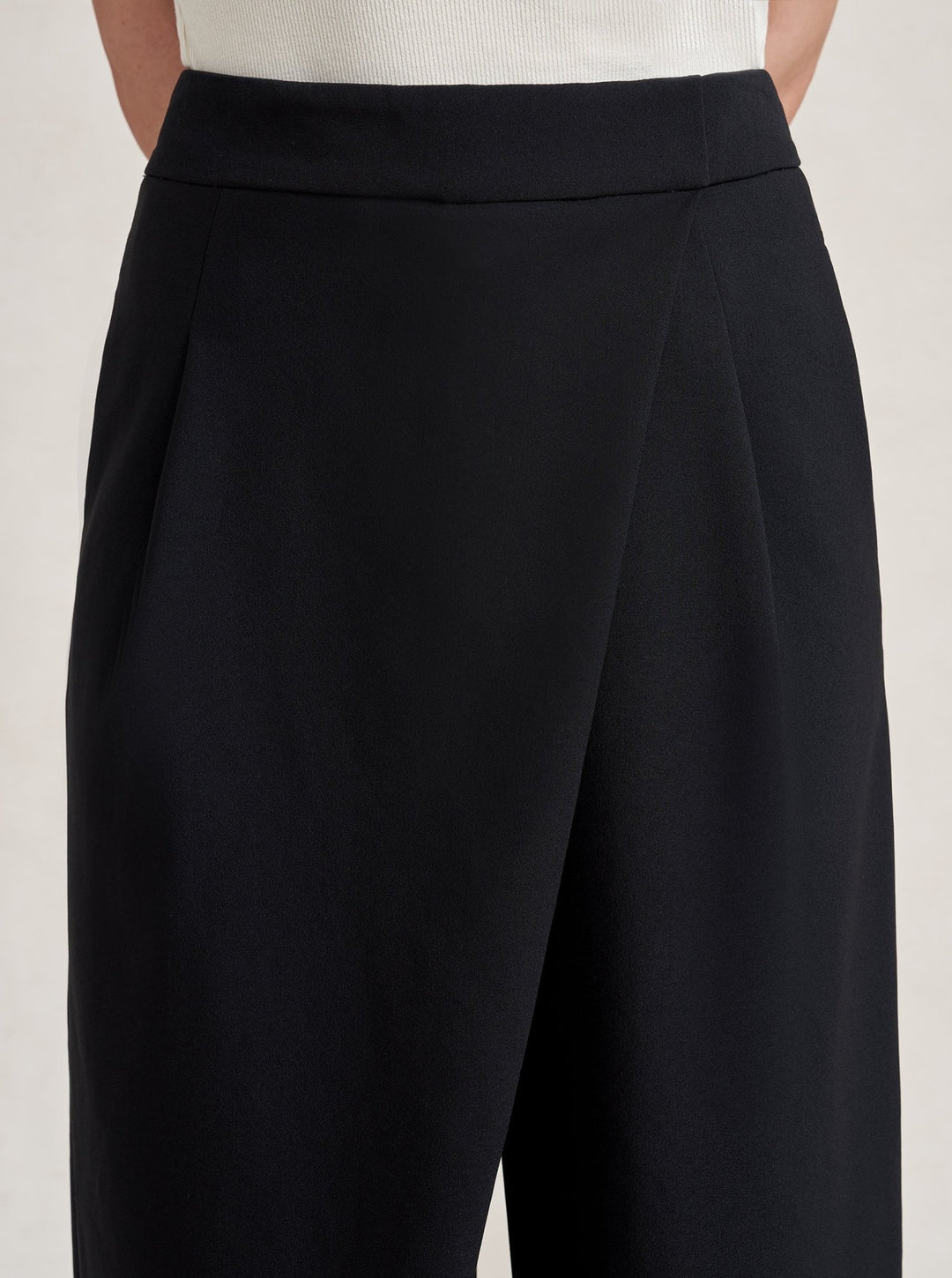 La Ligne - Leonard Trouser in Black - Kalifornia Jean Bar