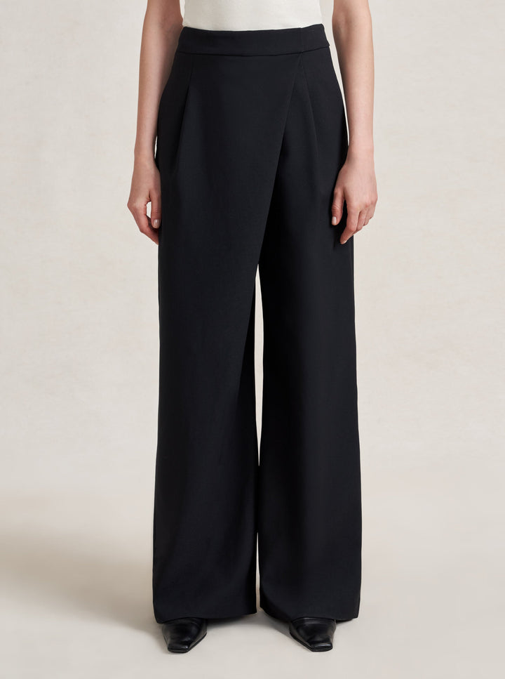 La Ligne - Leonard Trouser in Black
