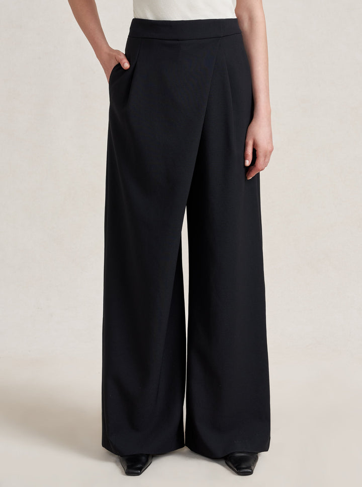 La Ligne - Leonard Trouser in Black