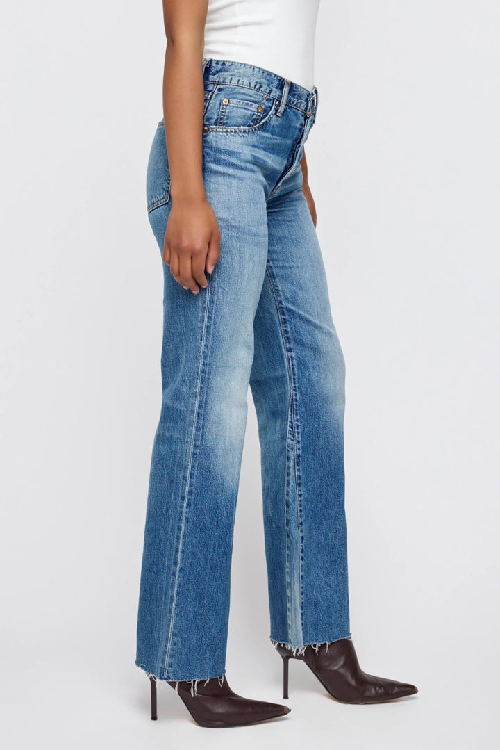 Moussy - Remake Flare Asheville Jean in Blue - Kalifornia Jean Bar