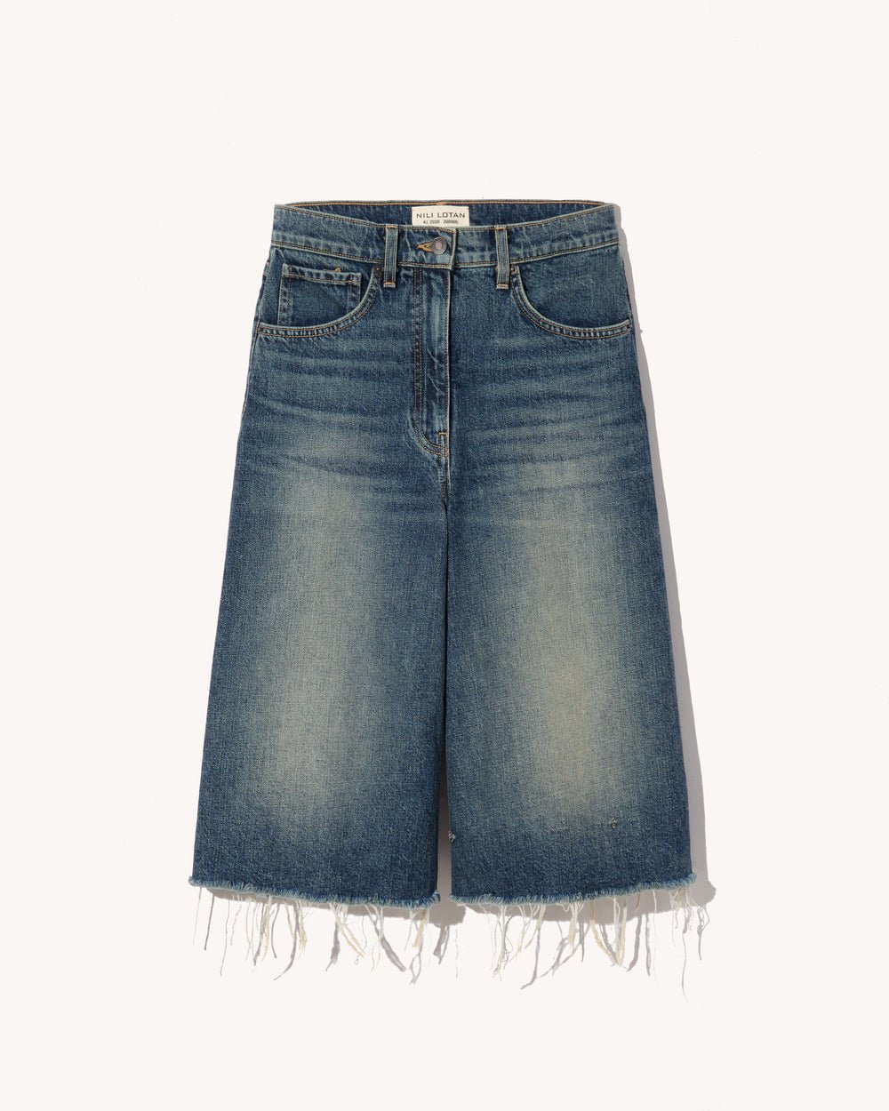 Nili Lotan - Alone Jean Short in Simon Wash - Kalifornia Jean Bar