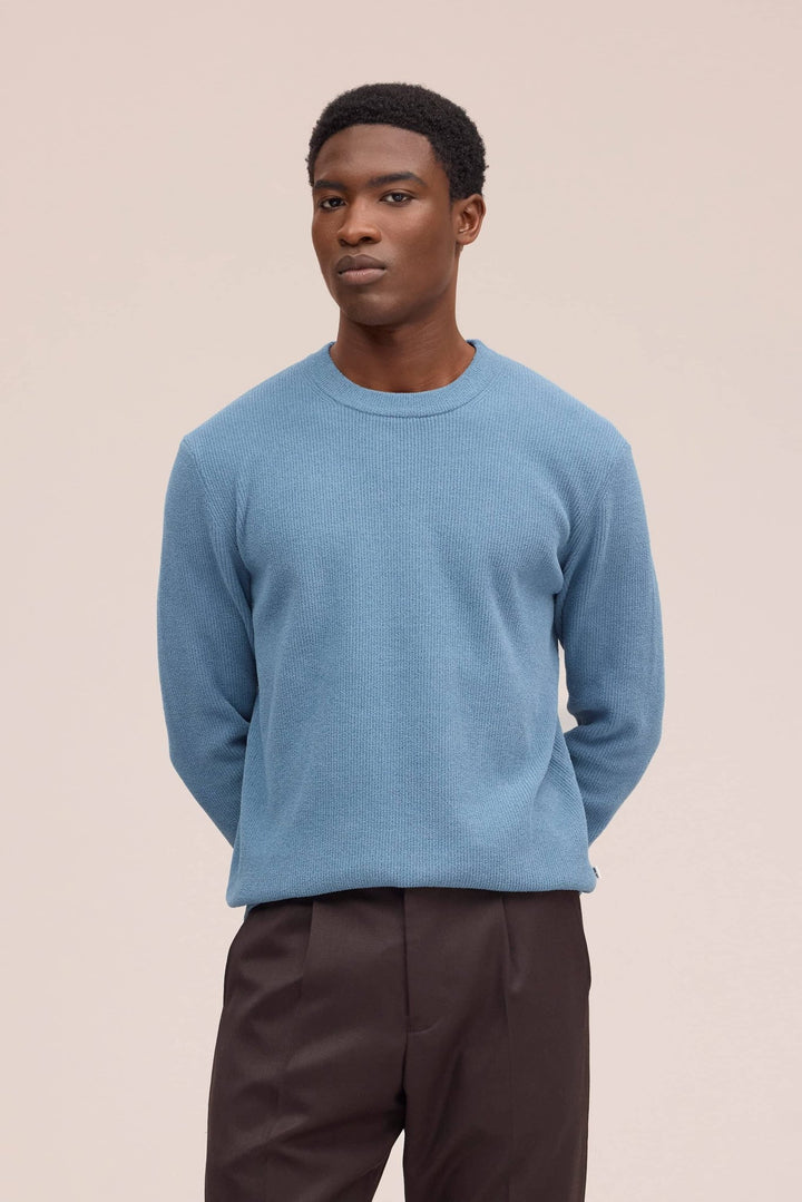 NN. 07 - Danny Crewneck in Concrete Sky - Kalifornia Jean Bar