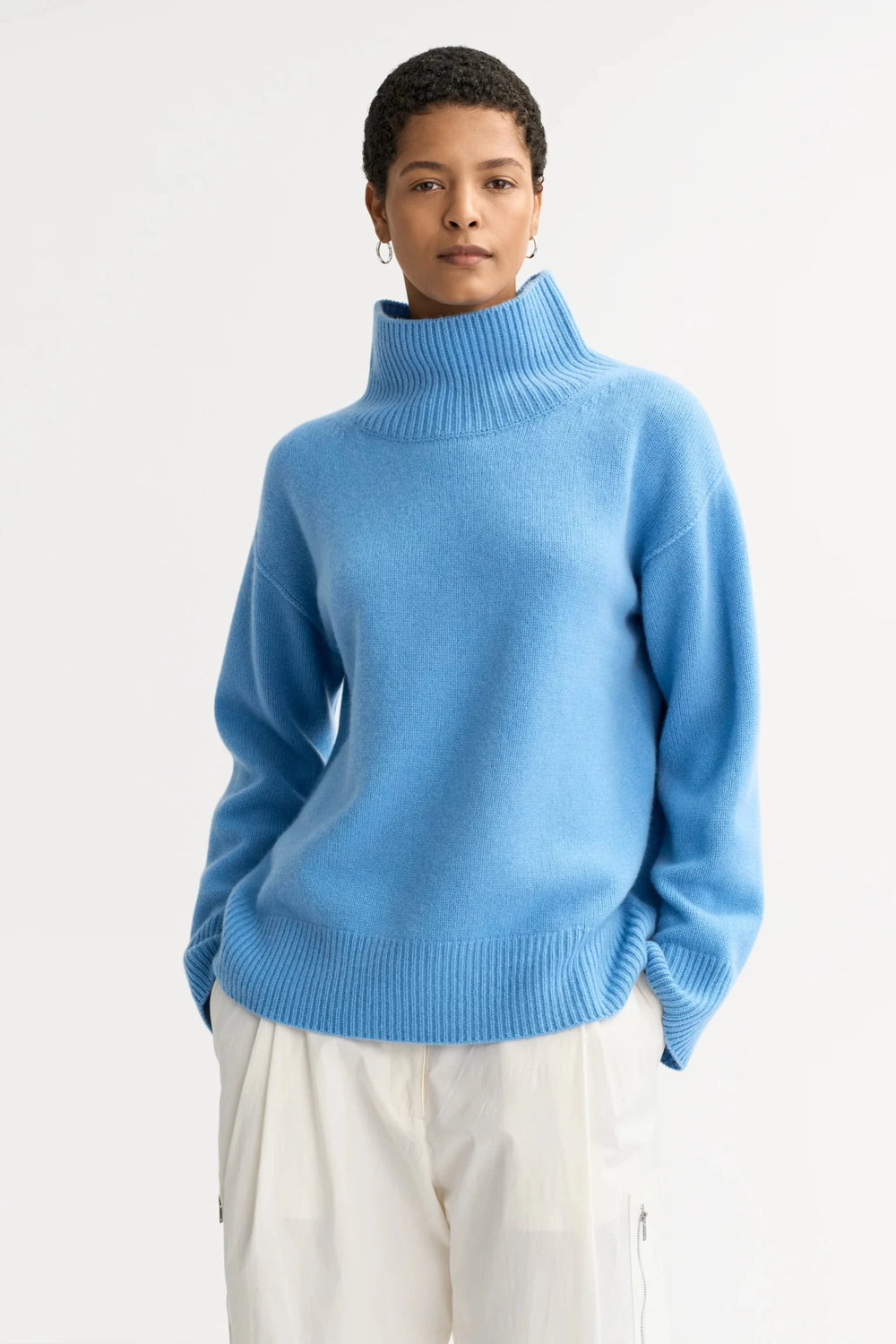 Soft Goat - Boyfriend Turtleneck Azure - Kalifornia Jean Bar