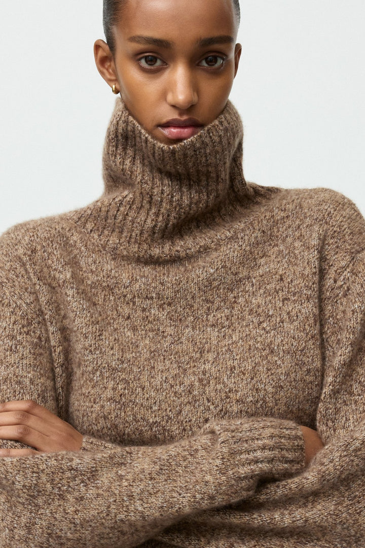 Soft Goat - Marled Relaxed Fit Turtleneck Brown Melange - Kalifornia Jean Bar