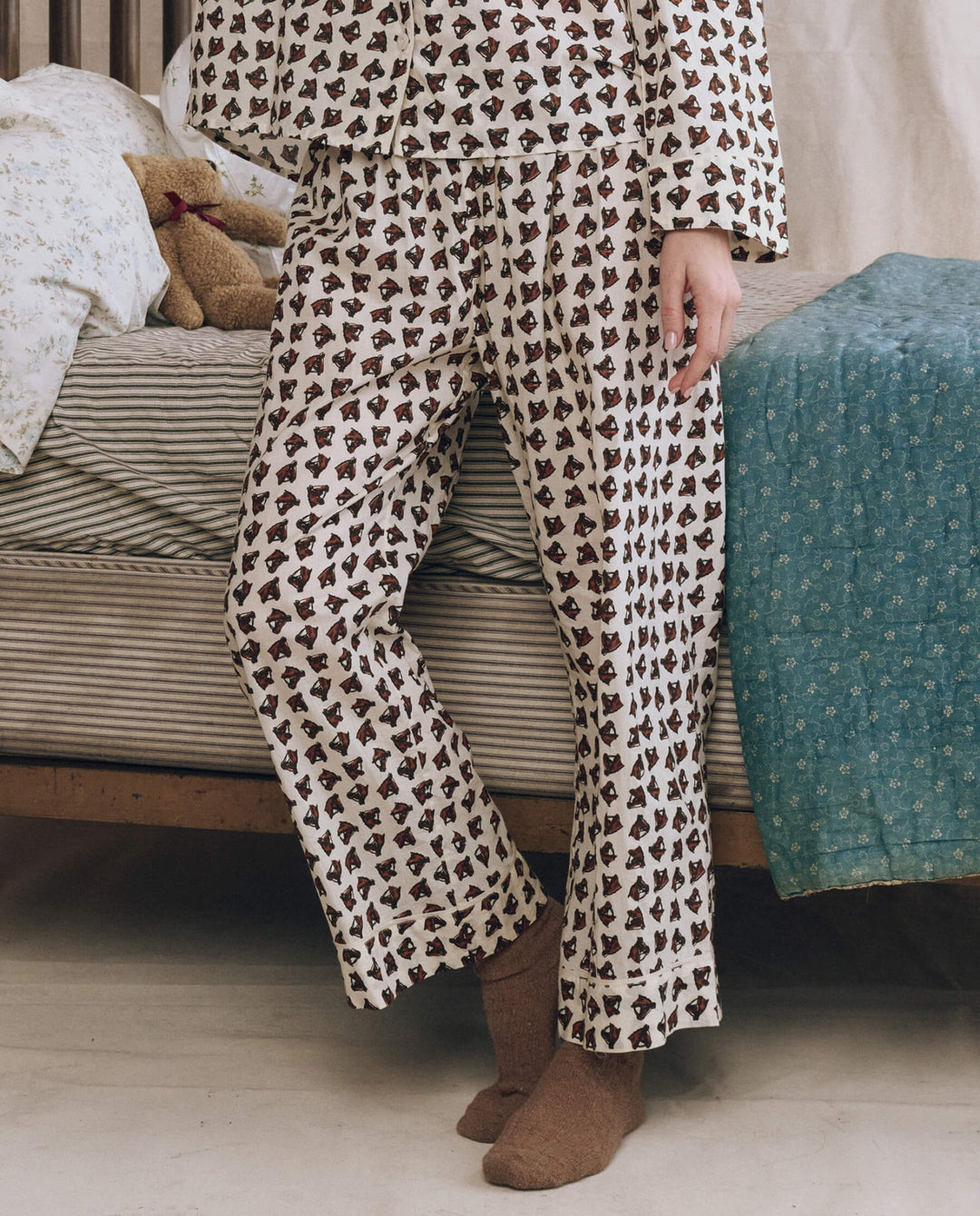 The Great - Cream Horse Medallion Easy Sleep Pant - Kalifornia Jean Bar