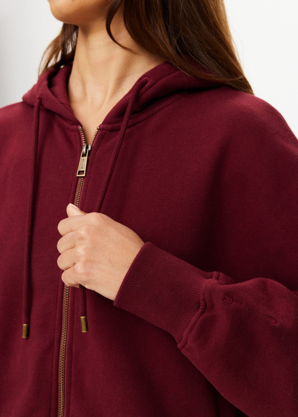 The Upside - Ryder Jude Crop Hoodie in Bordeaux - Kalifornia Jean Bar