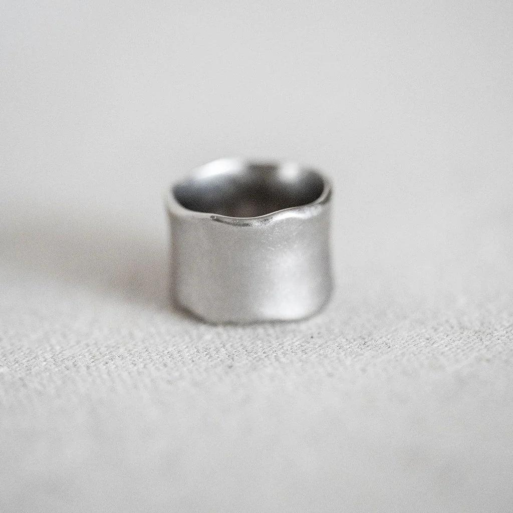 West Native Jewelry - Dune Ring Silver 7 - Kalifornia Jean Bar